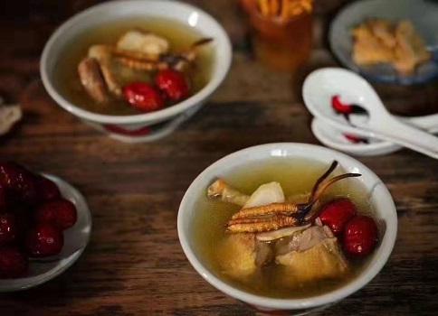 三類人不能吃冬蟲(chóng)夏草，你知道這個(gè)事嗎