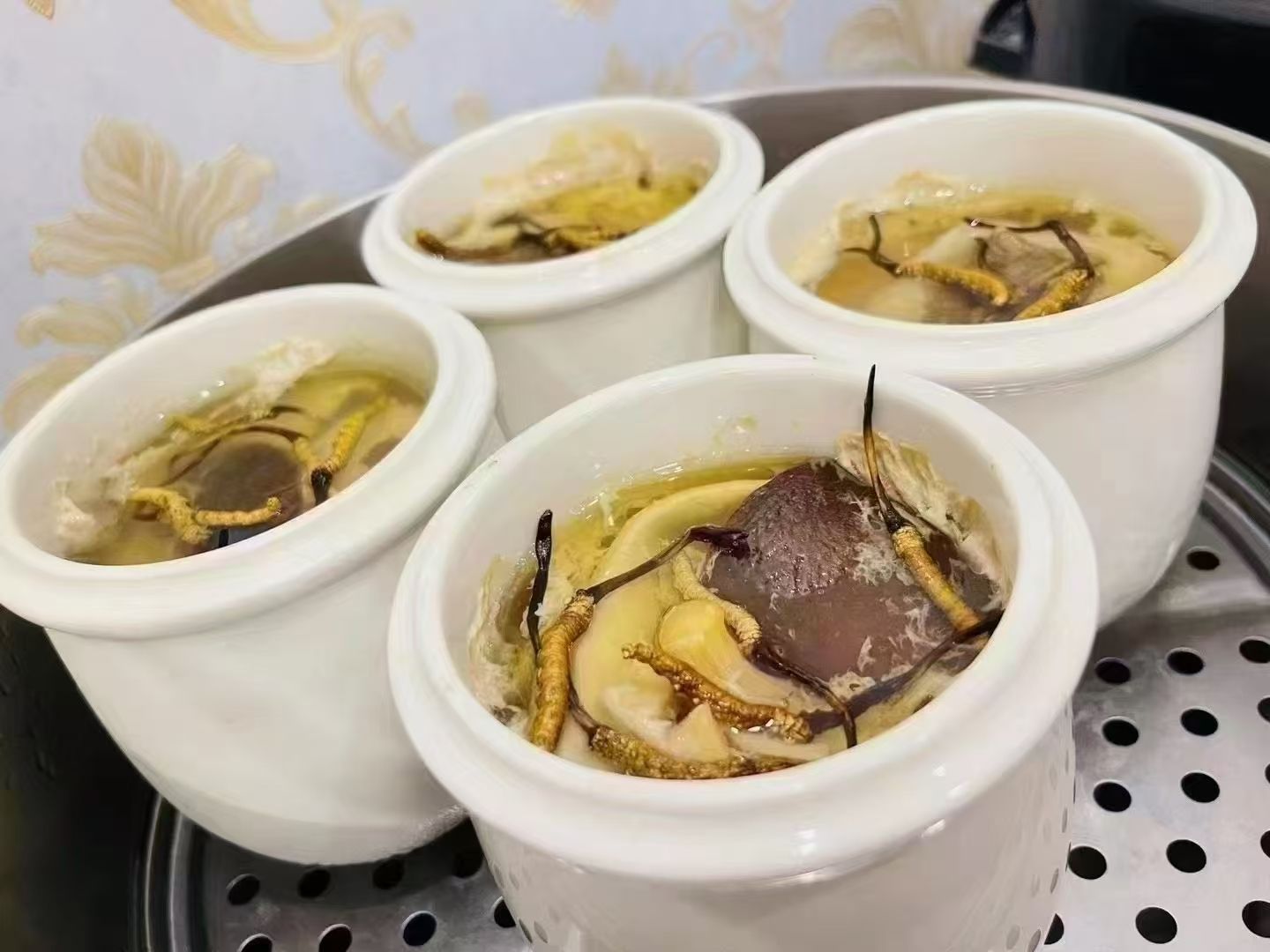 冬蟲夏草燉什么最好？5種黃金搭配讓滋補效果翻倍