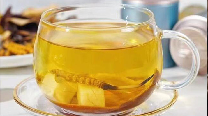 冬蟲夏草可以直接泡水喝嗎？科學(xué)解析與正確方法